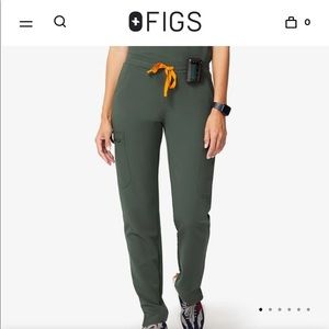 FIGS Moss Yola Skinny Bottoms in Medium Petite